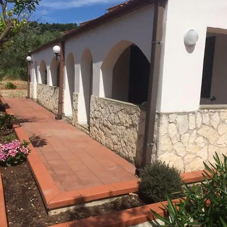 Le Mezzane, Holiday home