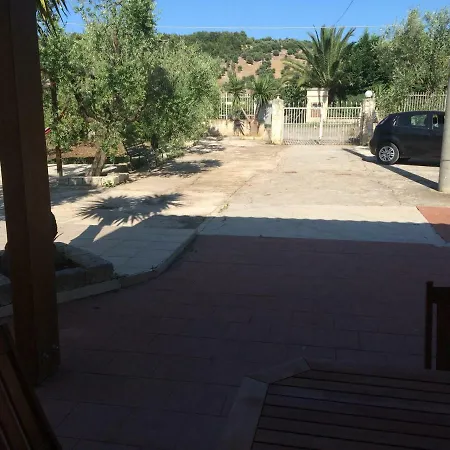 Dom wakacyjny Le Mezzane, *